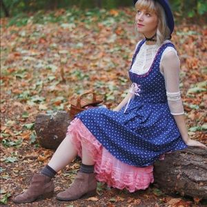 Perfect blue cotton dirndl traditional Bavarian Octoberfest dress